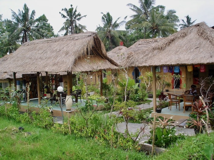 Balinese massage salon in the rice fields north of ubud