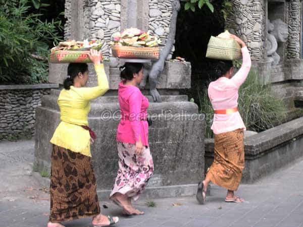 balinese sarongs on the street in ubud 