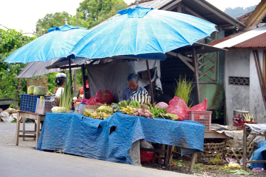 sidemen local market