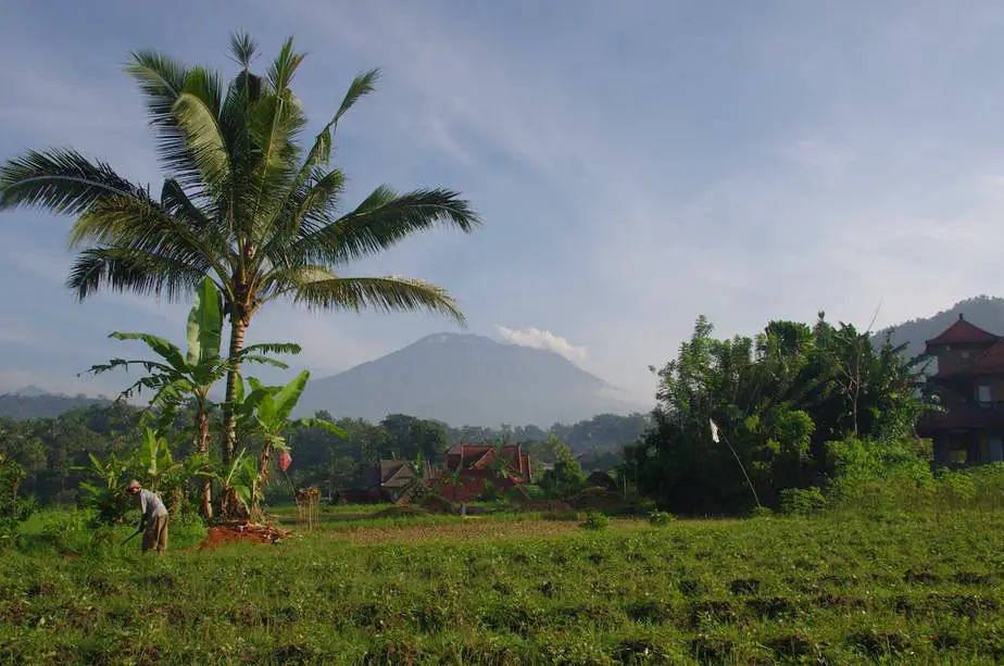 agricultural land and villas in sidemen 