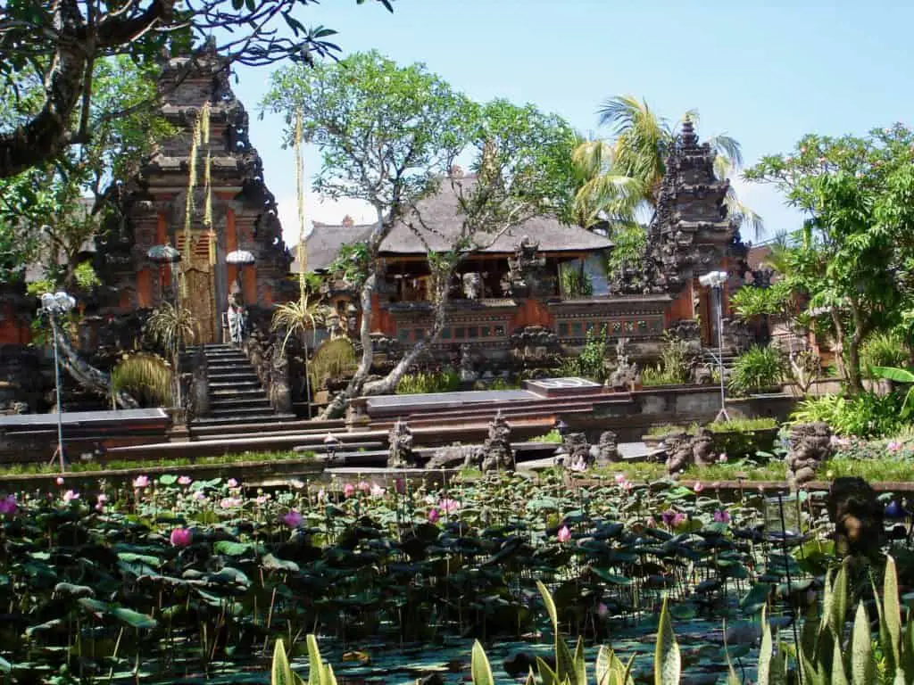 the Puri Taman Saraswati Lotus temple in Ubud