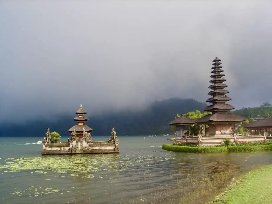  Ulun Danu Beratan Temple near Bedugul