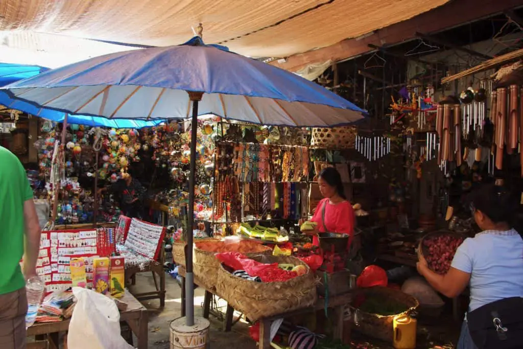 Balinese woman selling souvenirs at the Ubud Market