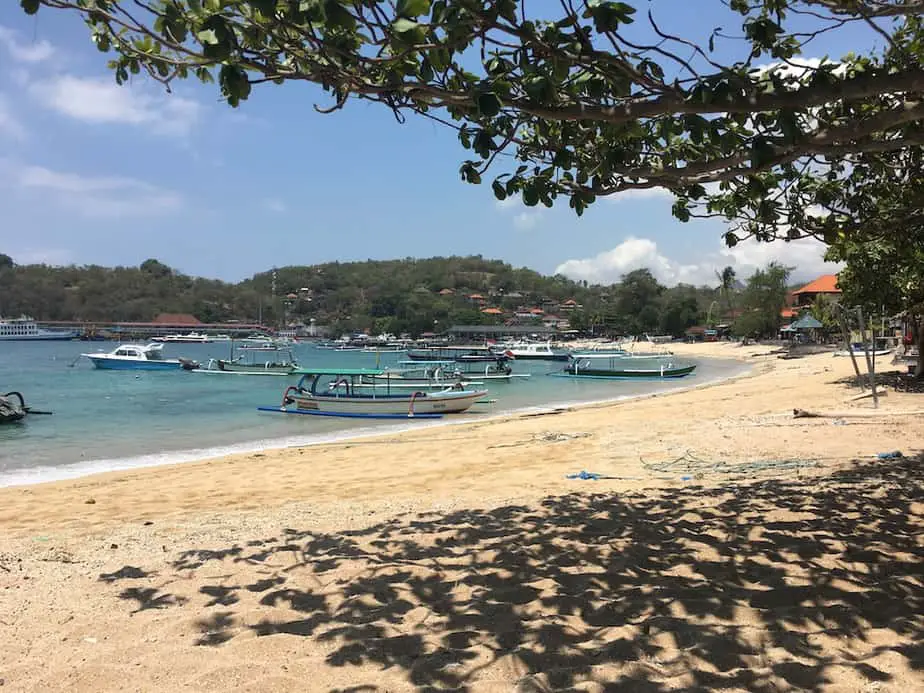 diving boats and fishing boats at Padangbai beach