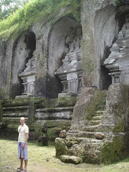 matthias verbaan in front of the huge gunung kawi tombs 
