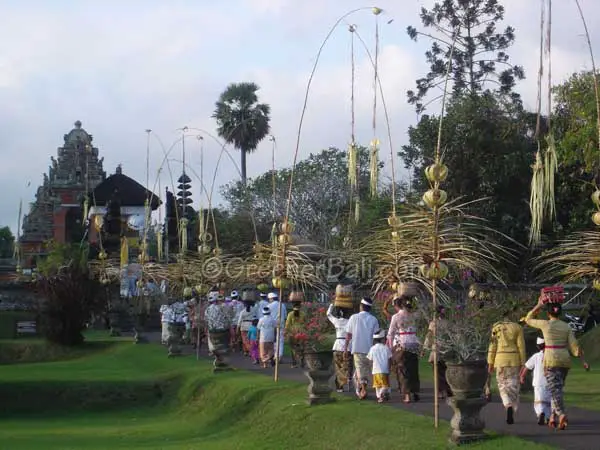 religious celebration at mengwi temple bali