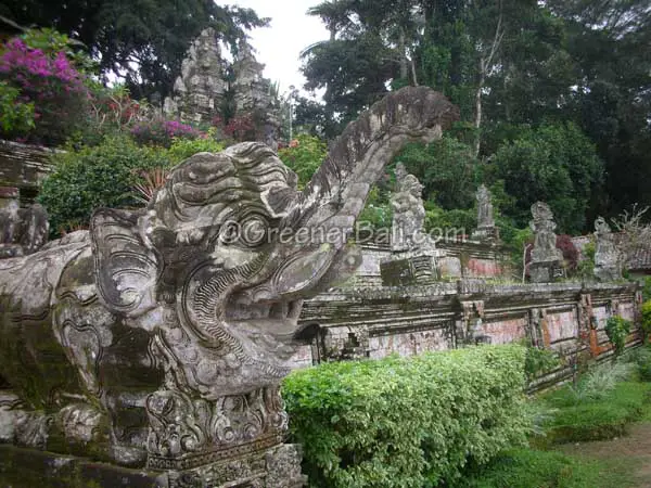 statues pura kehen bangli ubud 