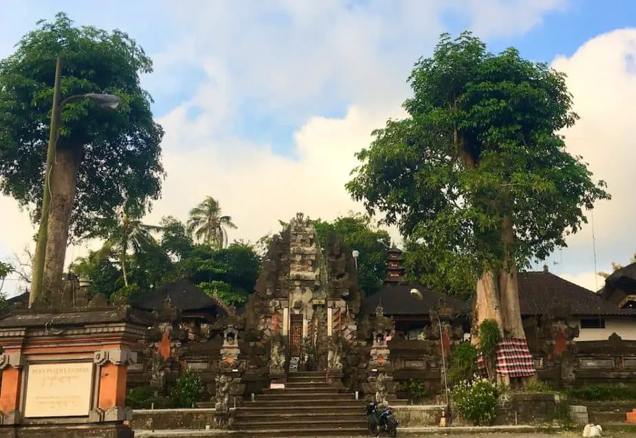 Pura Puseh, at the north of the village