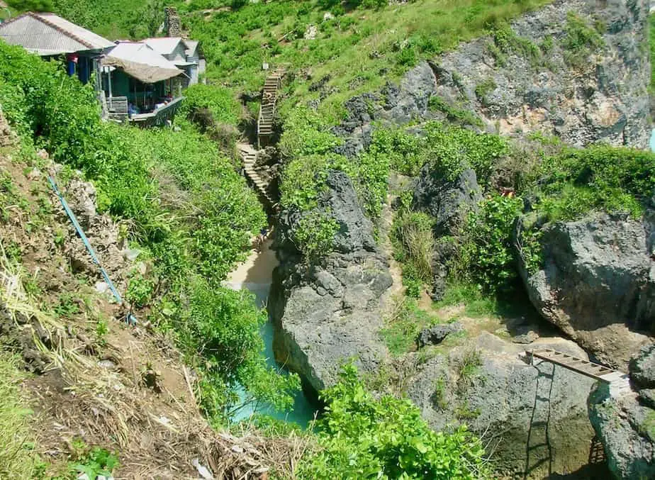 flight of stairs between the rocks at Uluwatu Beach