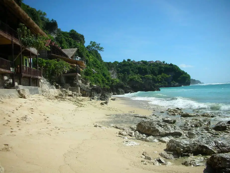 Bngin Beach is one of the beaches in Bali ideal for surfers on a budget