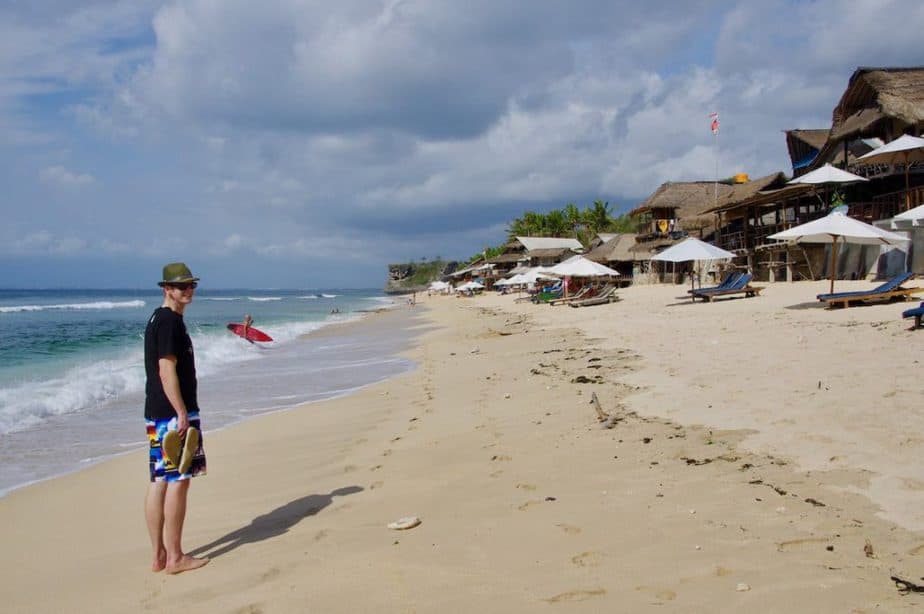 sun loungers for rent on Balangan Beach