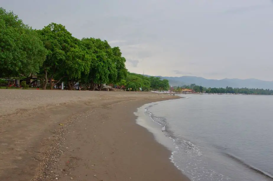 Lovina Beach is one of the beaches in Bali that is very quiet