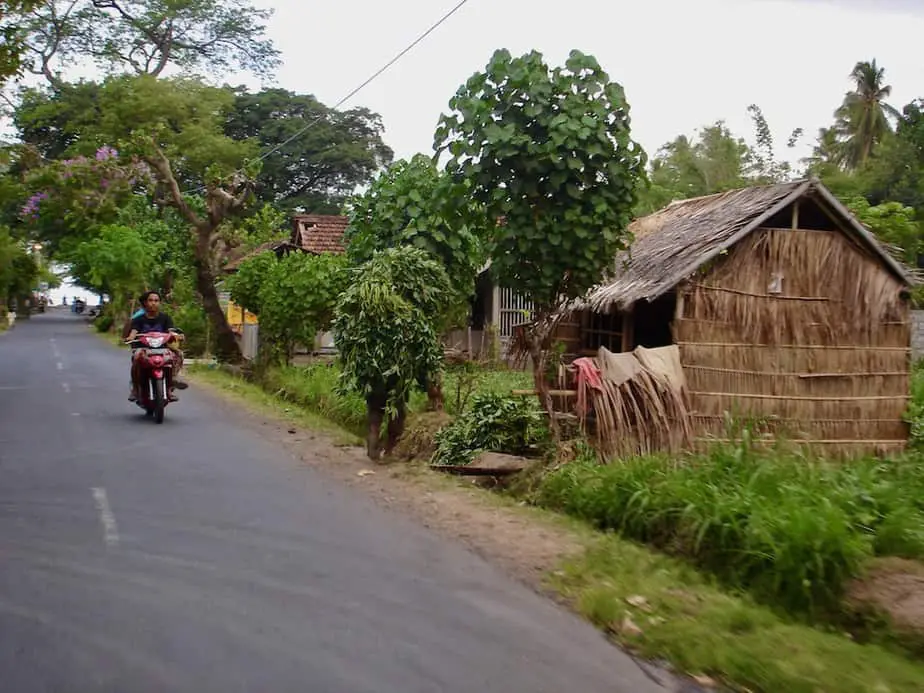 Main road from Culik to Amed Beach