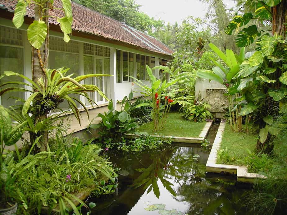 garden at the Jiwa Damai retreat in Bali