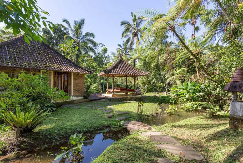 garden at the Pran Dewi Eco resort in Wongayagede in Bali