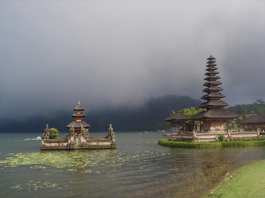the Ulun Danu Beratan Temple in Bali